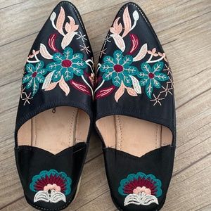Moroccan style leather slide shoes